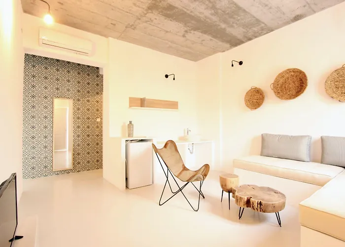 Mesanto Luxury Suites
