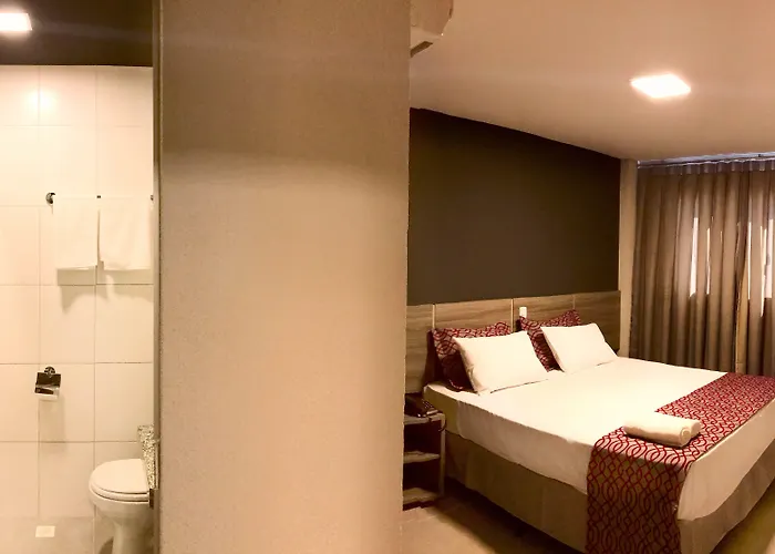 103 Hotel & Flats