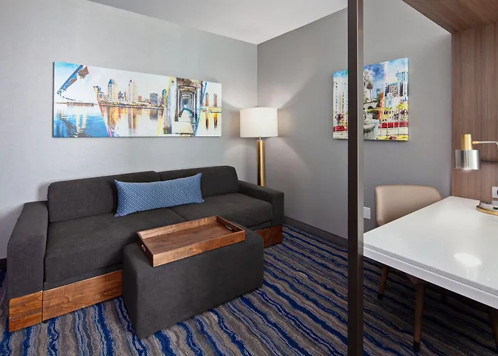 Springhill Suites By Marriott Escondido Downtown