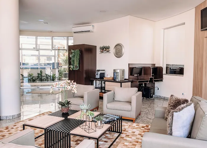 Ferian Plaza Hotel