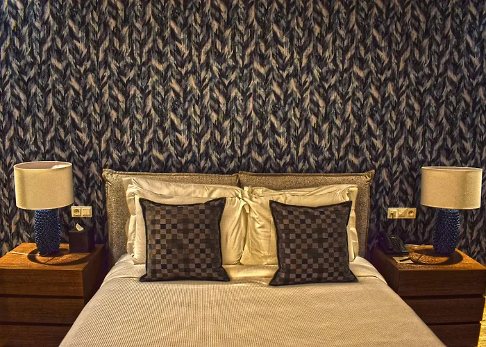 Adam Hotel Suites