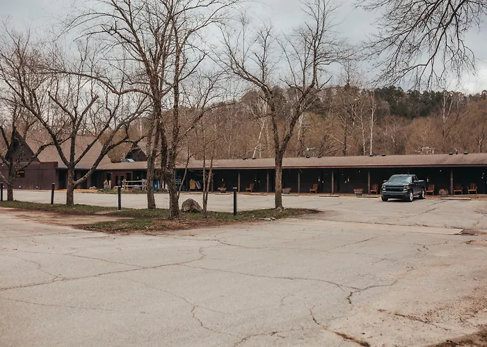 Montauk Lodge