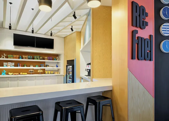 Aloft By Marriott Portland Downtown Waterfront Me