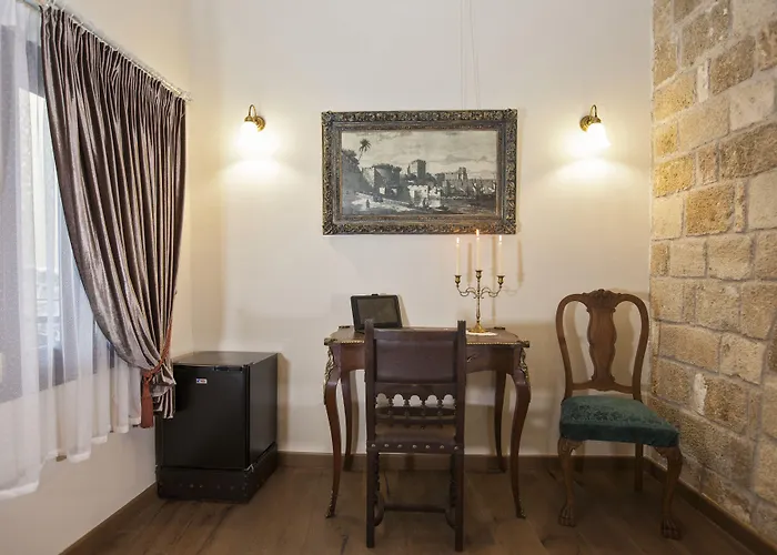 Porolithos Boutique Hotel