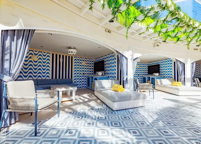 Fontainebleau Las Vegas By Suiteness