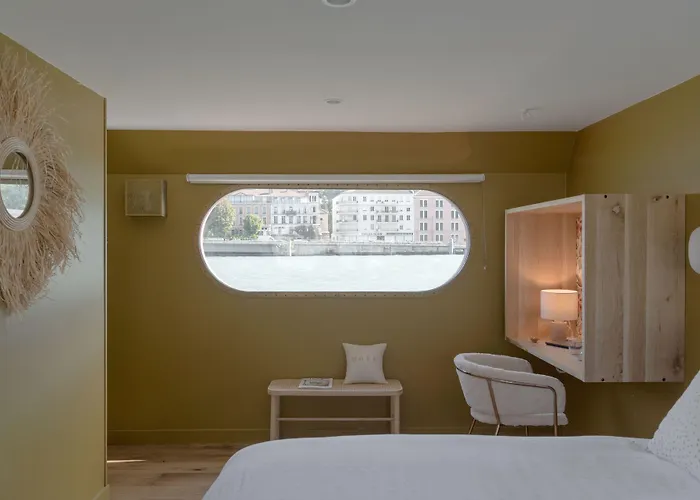 LA PENICHE - Bed And Bicycle - Vienne