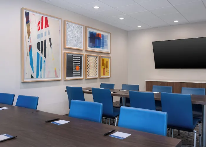 Holiday Inn Express & Suites Alton St Louis Area By Ihg