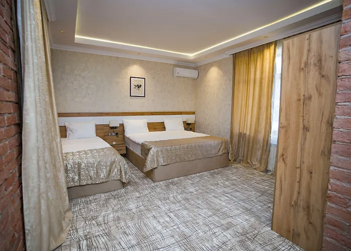 Lakeside Hotel & Spa