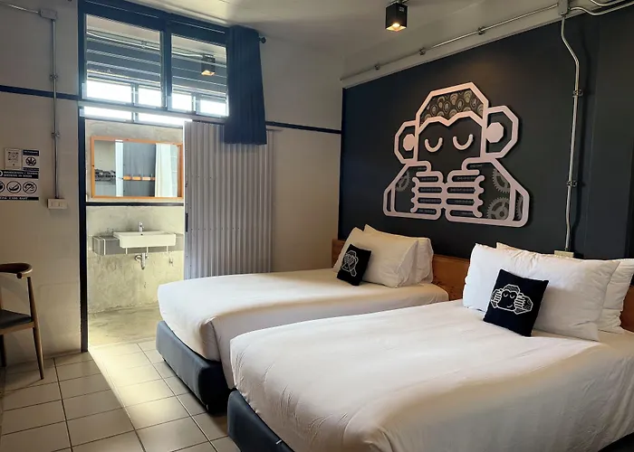 Blu Monkey Hotel Surat Thani