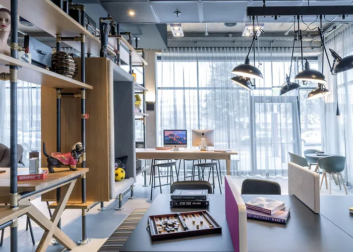 Moxy Edinburgh Airport