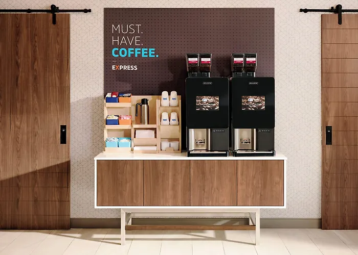 Holiday Inn Express & Suites Willmar By Ihg