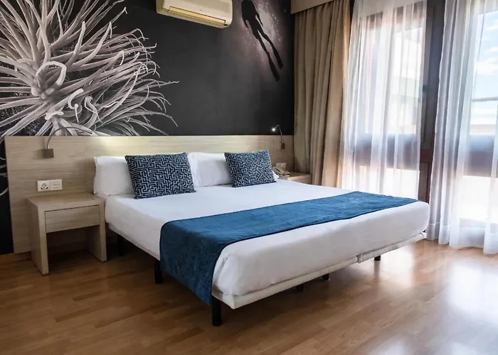 Hotel Adonis Plaza