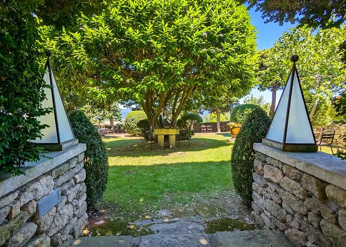 Le Clos Du Buis