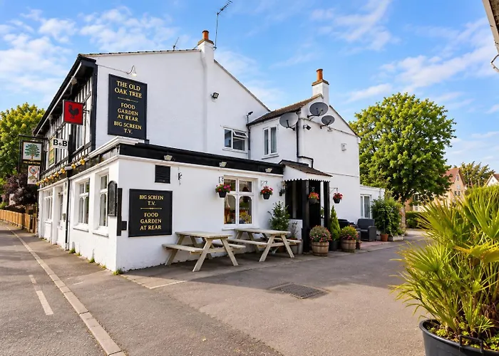 Old Oak Tree Inn