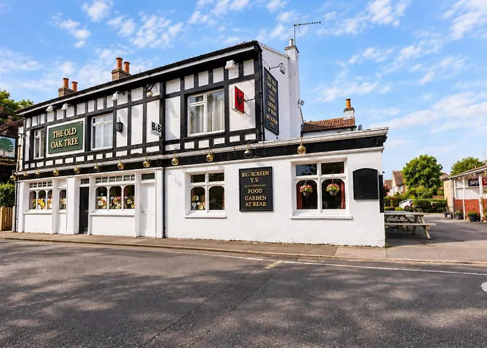 Old Oak Tree Inn