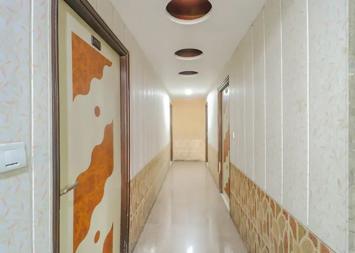 Hotel O Shiv Pukhraj
