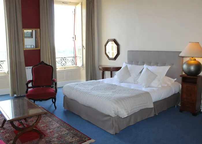 Hotel Raymond VII