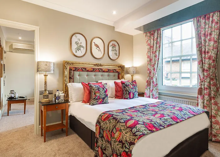 The Wynnstay Hotel, Oswestry, Shropshire - The Coaching Inn Group