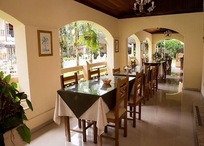 Hotel Rio Penedo