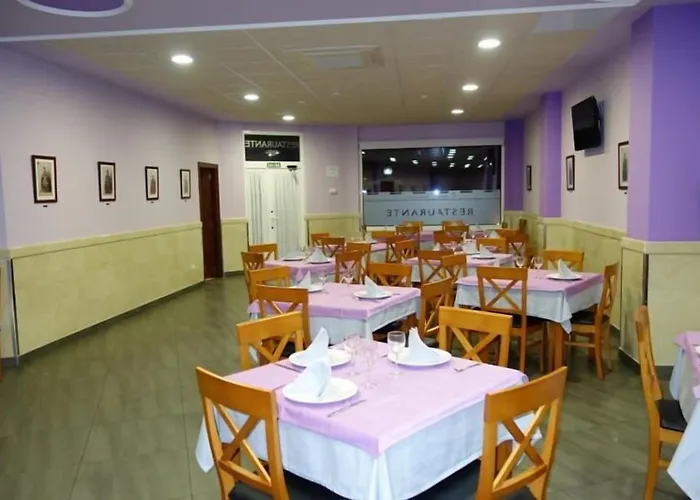 Hotel Reyes De León