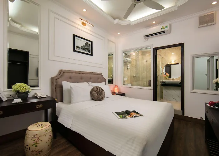 Golden Rooster Hotel