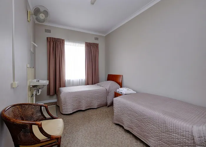 Lakes And Ocean Hotel Forster