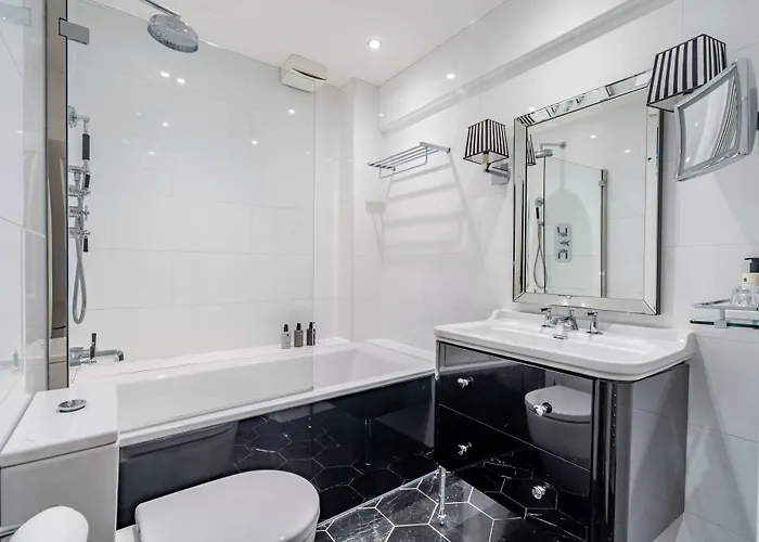 Strozzi Palace Suites By Mansley