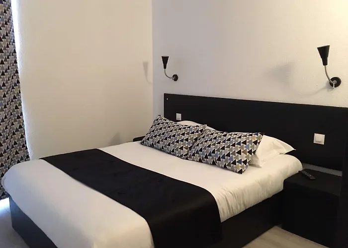 Brit Hotel Salon de Provence