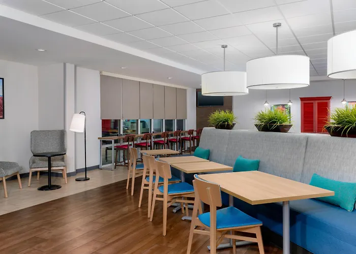 Home2 Suites By Hilton Nokomis