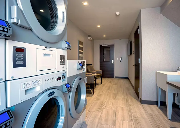Homewood Suites By Hilton Boston Logan Airport Chelsea