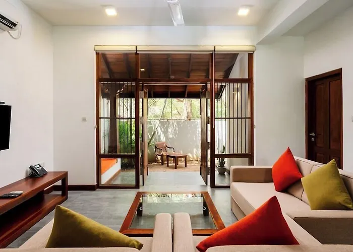 The Thinnai Hotel - Jaffna