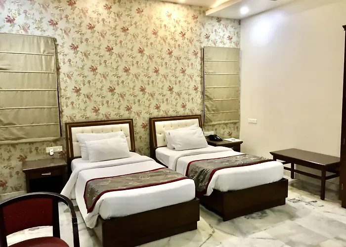 Hotel Leela Grande