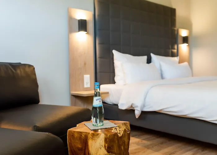 Hotel Circle Inn - Closest To Air Base