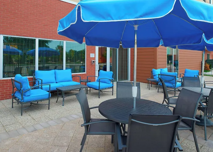 Fairfield Inn & Suites By Marriott Detroit Troy