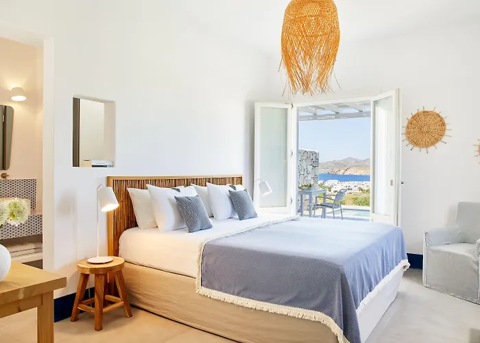 Milos Breeze Boutique Hotel