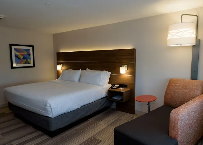 Holiday Inn Express & Suites Mckinney - Frisco East By Ihg