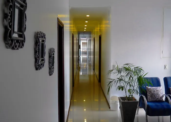 Hotel Puesta Del Sol