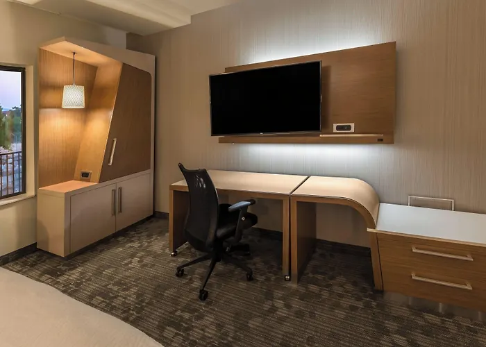 Courtyard By Marriott Reno Downtown/Riverfront