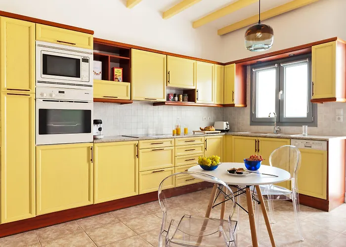Christou Estate&Villas