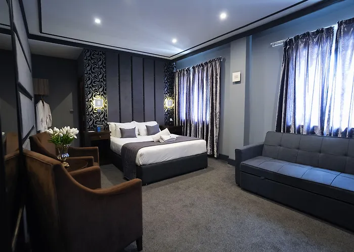 Grand Sapphire Hotel&Banqueting