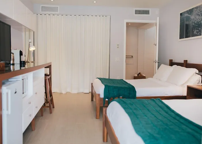 Tides Inn Hotel