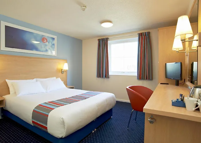 Travelodge Perth Broxden Junction