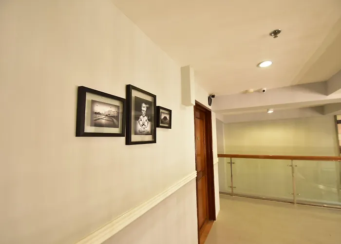 Almont City Hotel