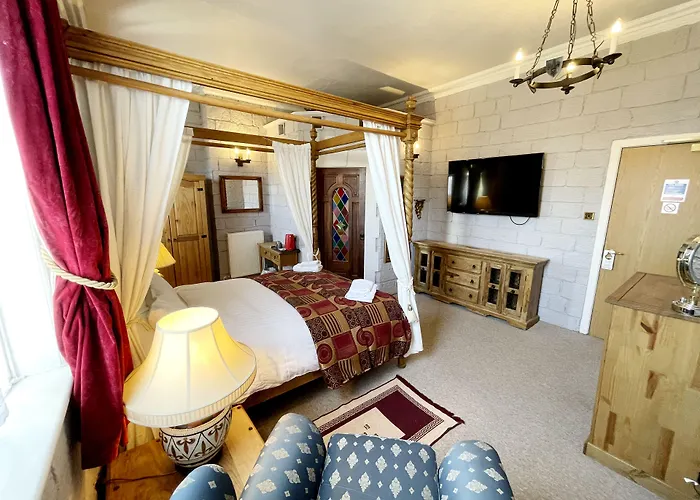 Dukes Folly Hotel