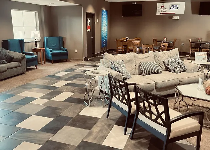 Baymont By Wyndham Grand Forks