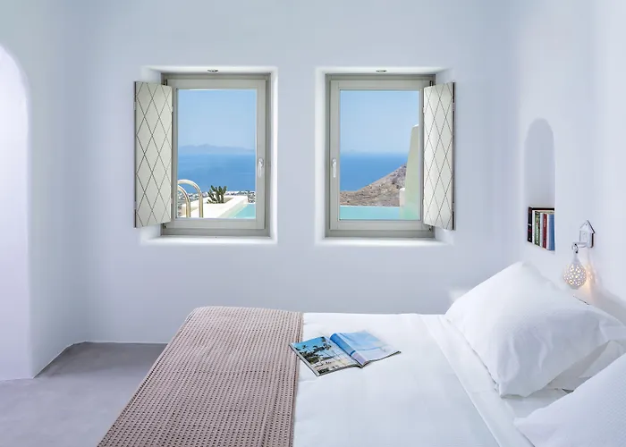 Skyfall Suites - Adults Only