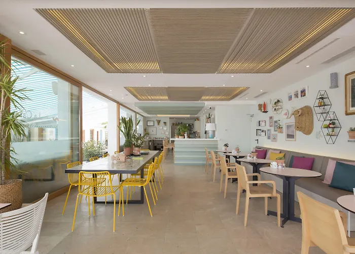 La Goleta Hotel De Mar - Adults Only