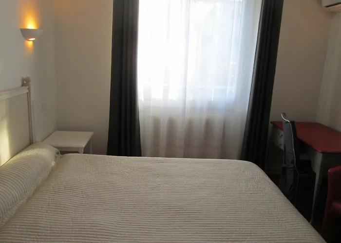 Hotel Victor Hugo