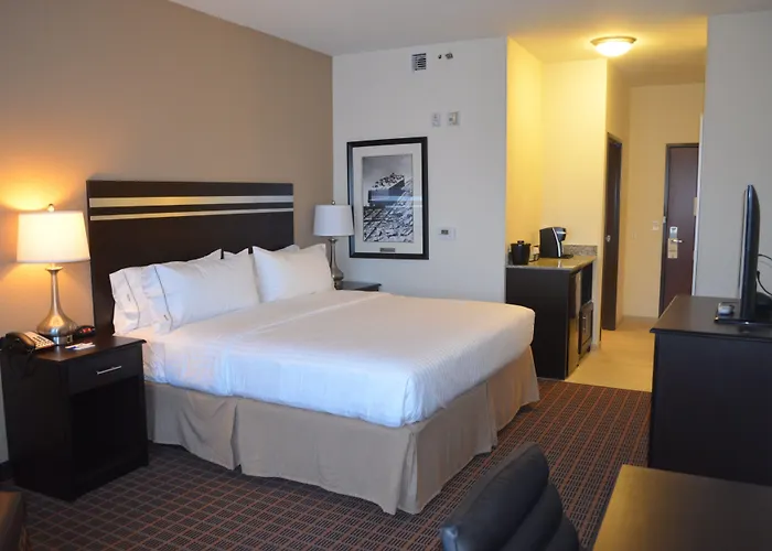 Holiday Inn Express & Suites Golden By Ihg
