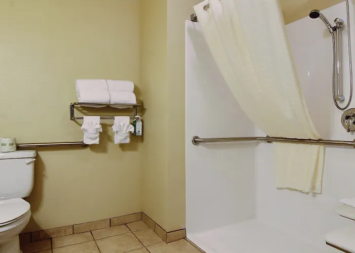 Cobblestone Inn & Suites - Linton